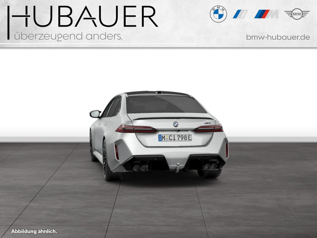 Fahrzeugabbildung BMW M5 Limousine [Individual, Ultimate Package, AHK]