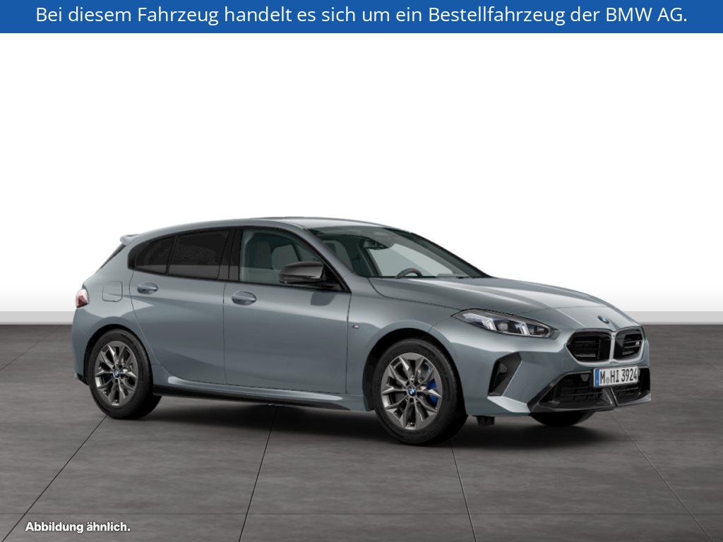 Fahrzeugabbildung BMW M135 xDrive