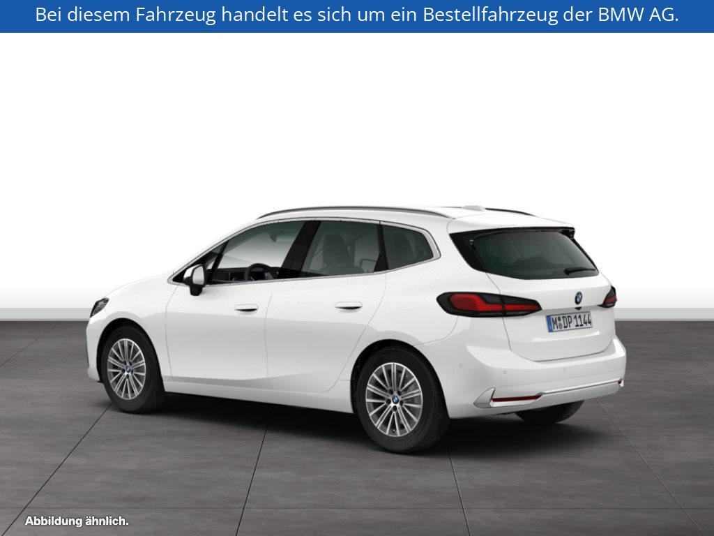 Fahrzeugabbildung BMW 220i Active Tourer