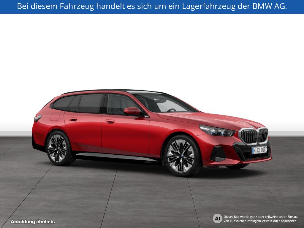 Fahrzeugabbildung BMW 550e xDrive Touring