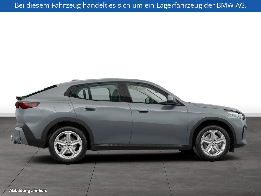 Fahrzeugabbildung BMW X2 sDrive20i
