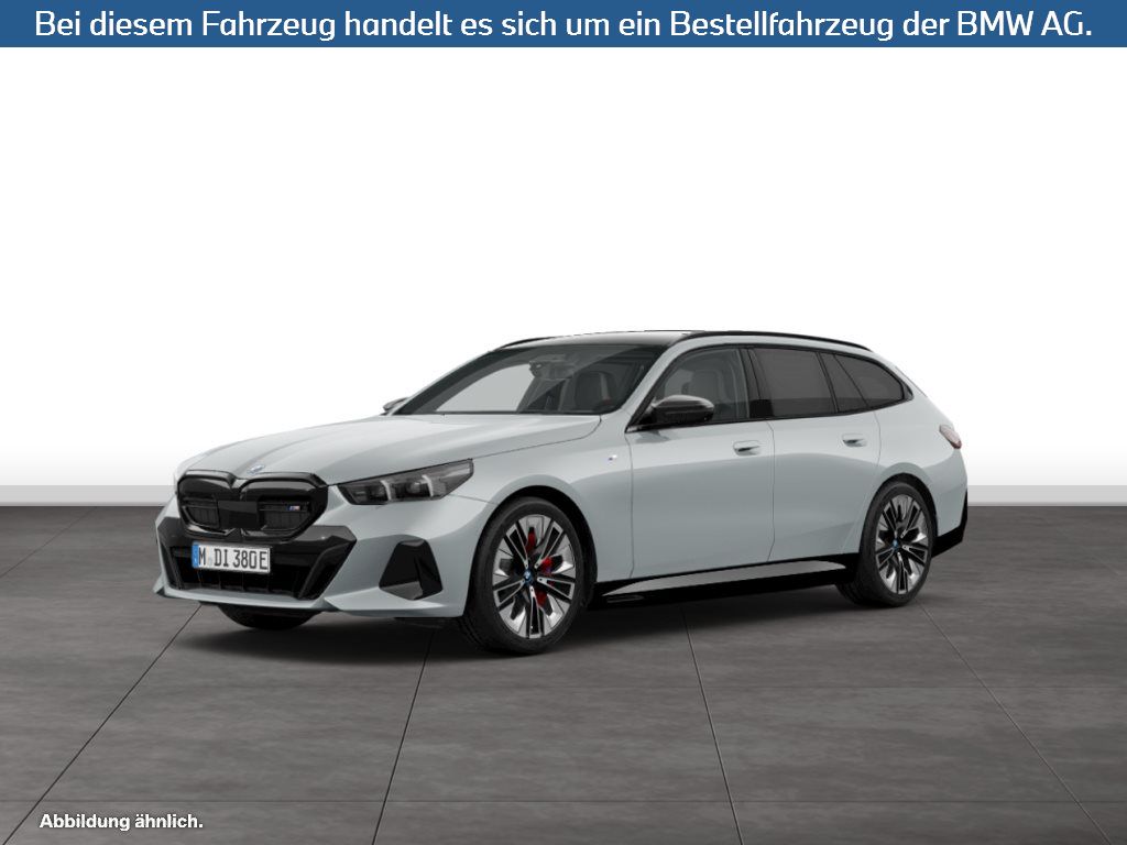 BMW i5 M60 xDrive Touring