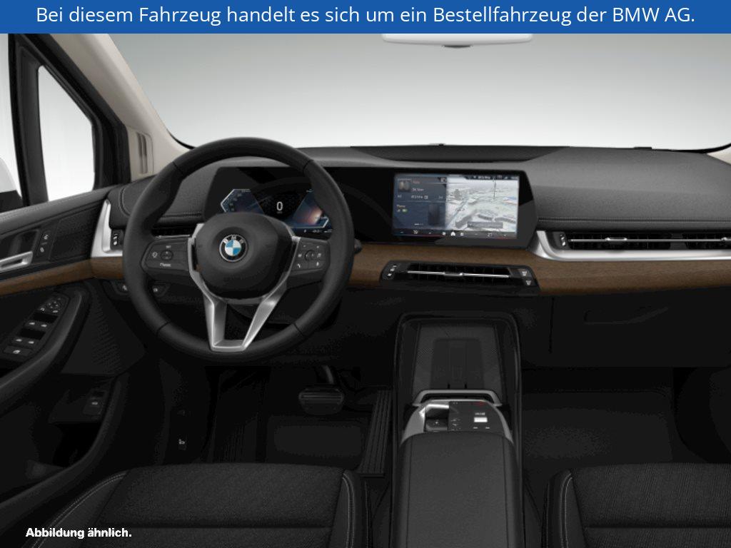 Fahrzeugabbildung BMW 220i Active Tourer