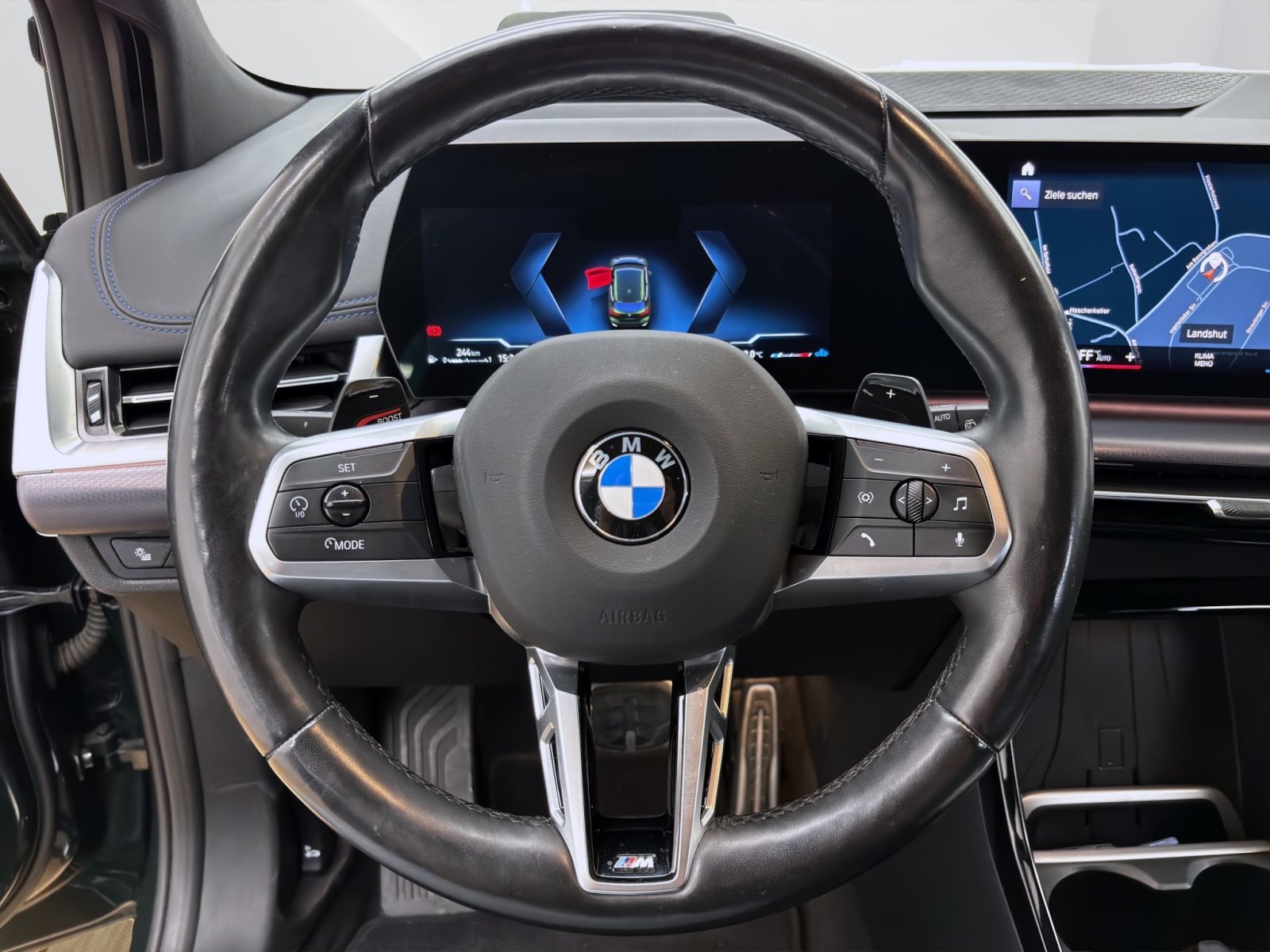 Fahrzeugabbildung BMW 220i Active Tourer [M Sport, HUD, ACC, AHK, SHZ]