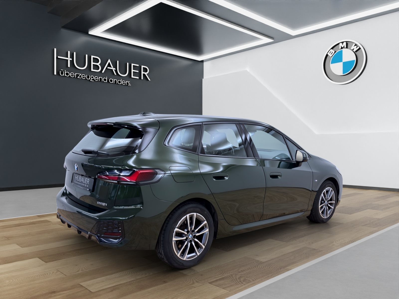 Fahrzeugabbildung BMW 220i Active Tourer [M Sport, HUD, ACC, AHK, SHZ]