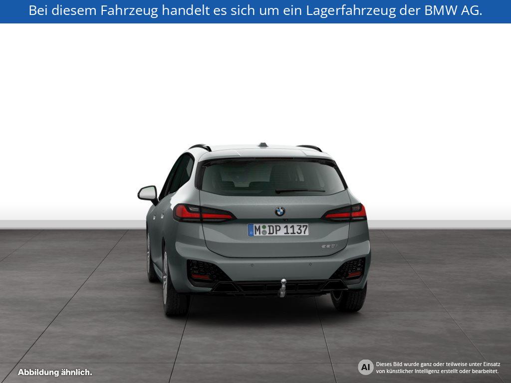 Fahrzeugabbildung BMW 220i Active Tourer