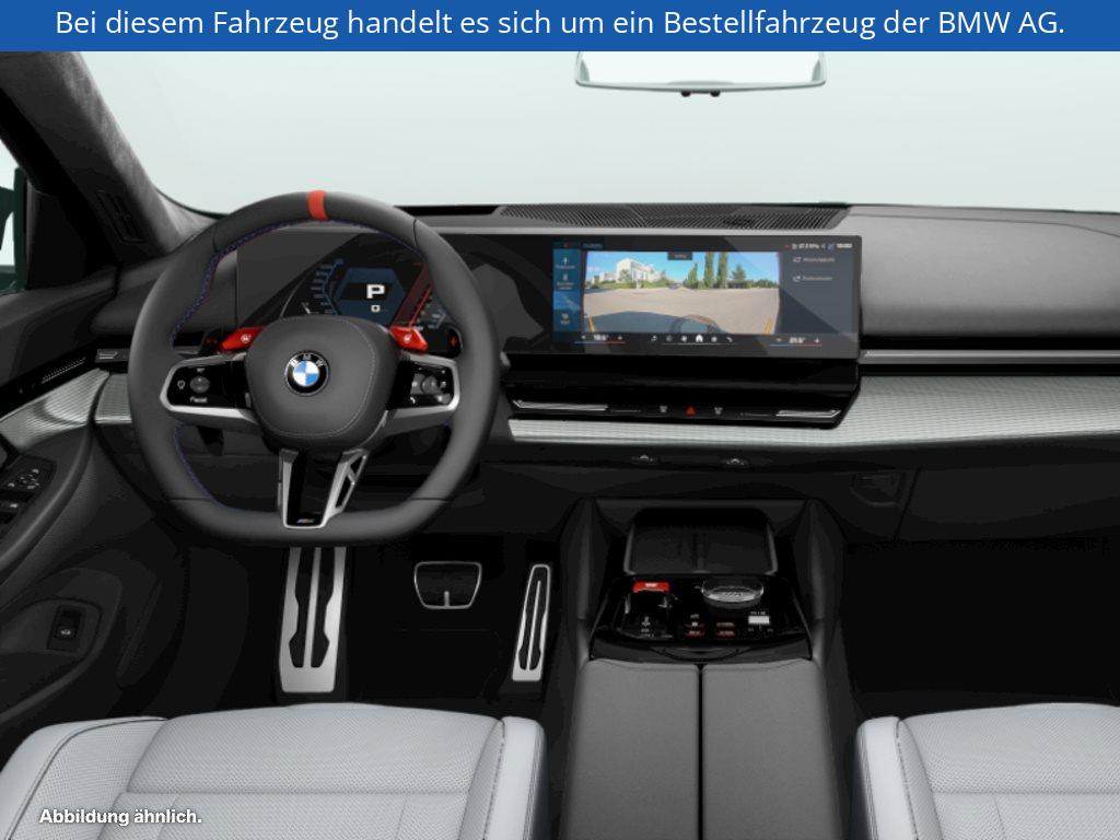 Fahrzeugabbildung BMW M5 Limousine