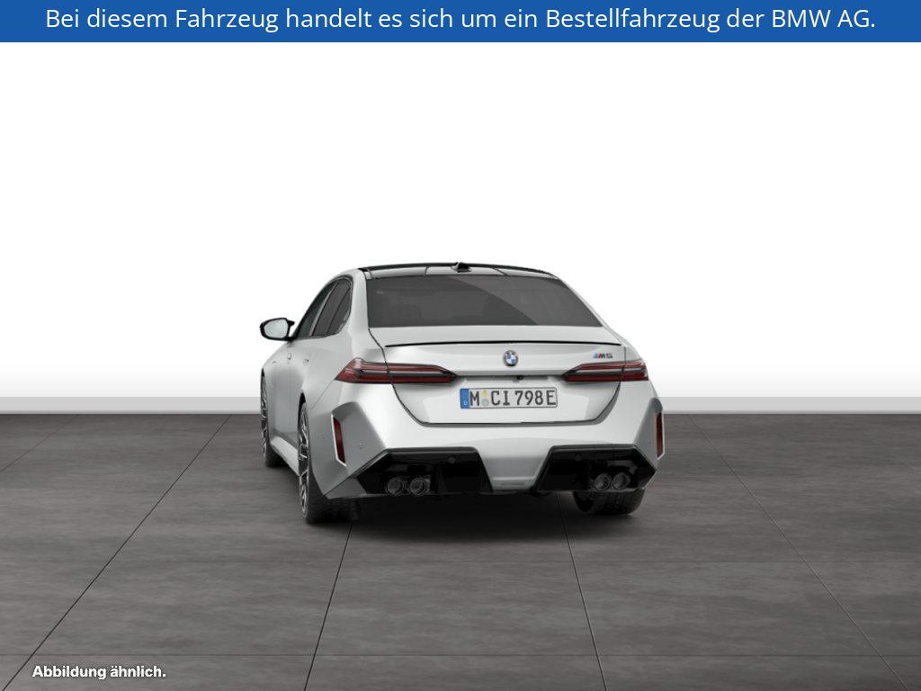 Fahrzeugabbildung BMW M5 Limousine