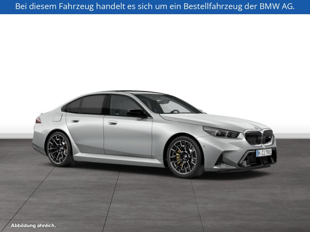 Fahrzeugabbildung BMW M5 Limousine