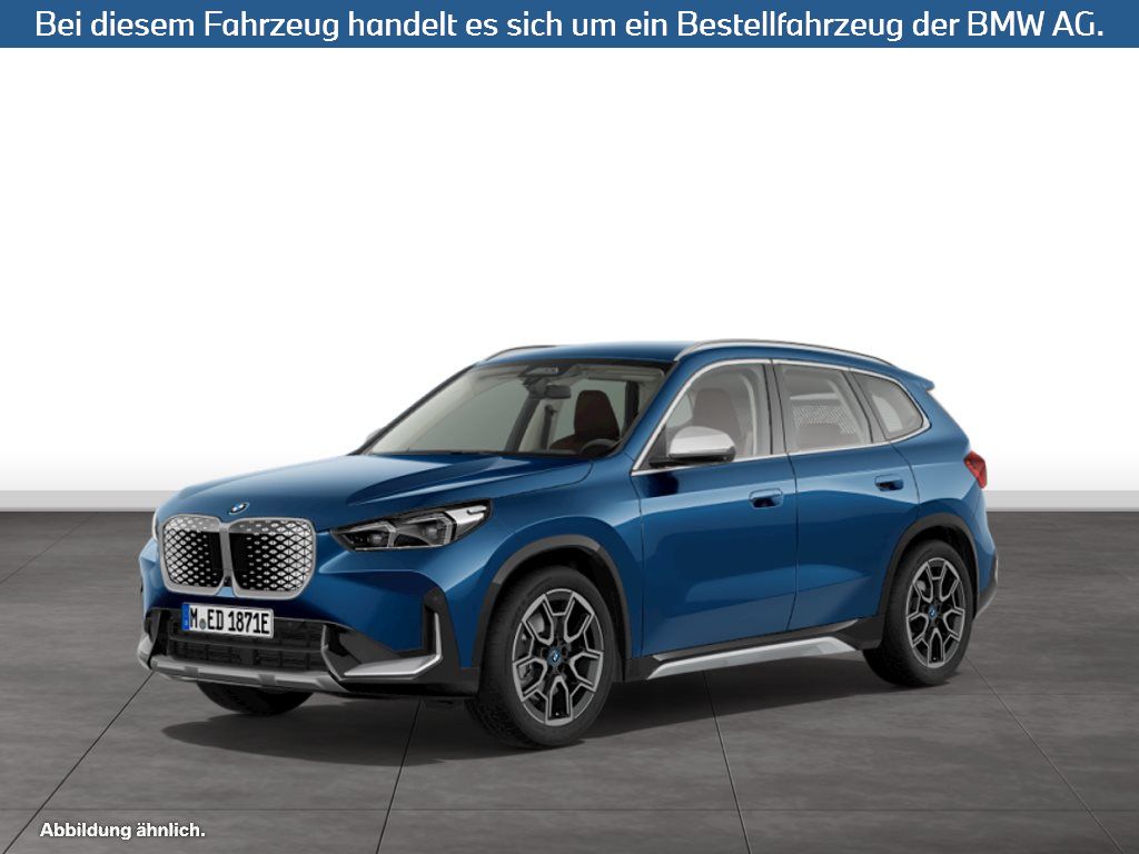 BMW iX1 xDrive30