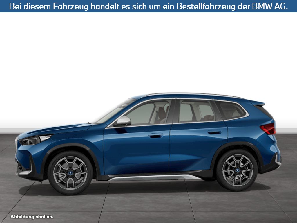 Fahrzeugabbildung BMW iX1 xDrive30