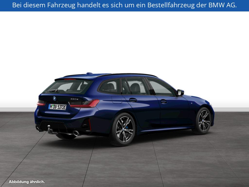 Fahrzeugabbildung BMW 330e Touring
