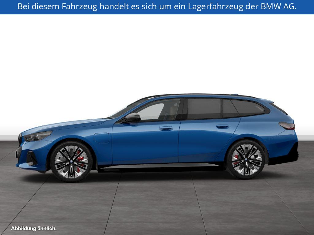 Fahrzeugabbildung BMW 550e xDrive Touring