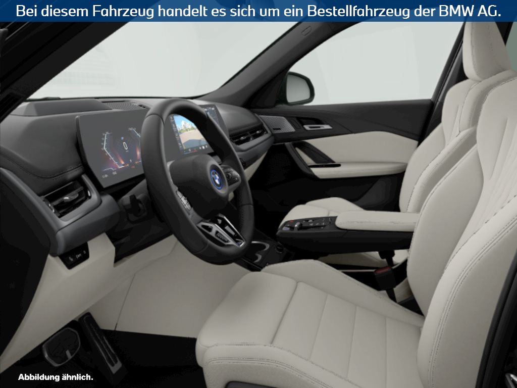 Fahrzeugabbildung BMW iX1 xDrive30
