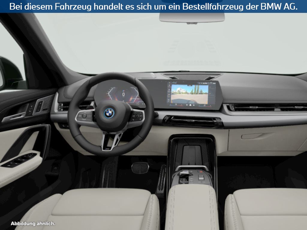 Fahrzeugabbildung BMW iX1 xDrive30