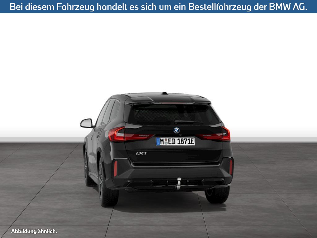 Fahrzeugabbildung BMW iX1 xDrive30