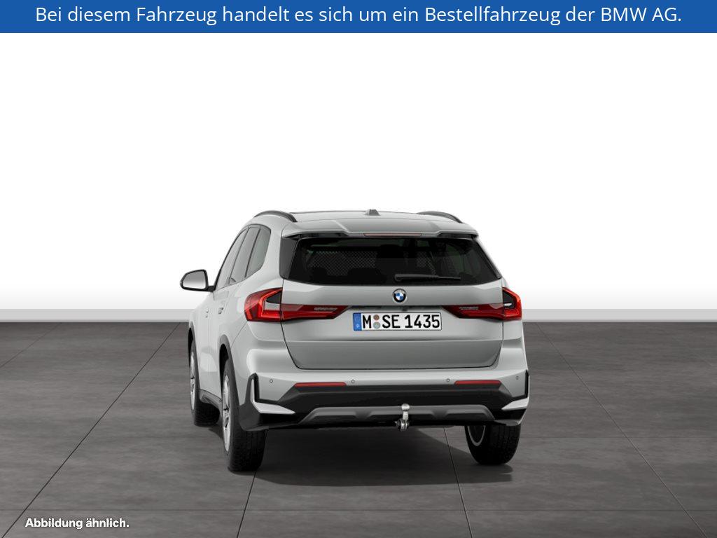 Fahrzeugabbildung BMW X1 sDrive20i