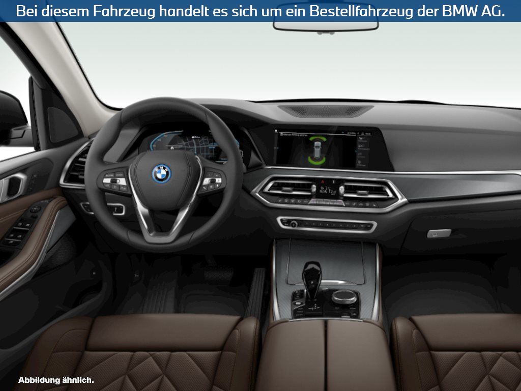 Fahrzeugabbildung BMW X5 xDrive45e