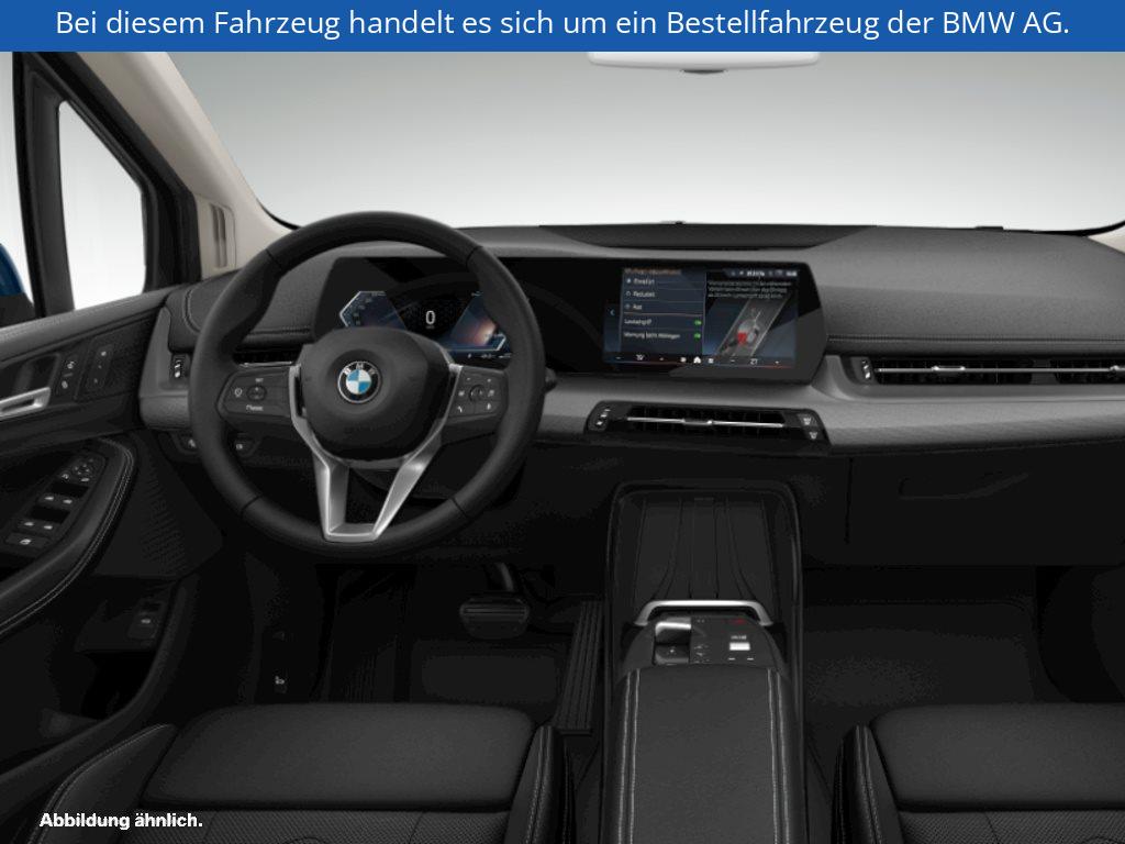 Fahrzeugabbildung BMW 218i Active Tourer