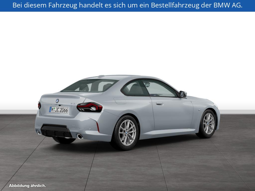 Fahrzeugabbildung BMW 218i Coupé