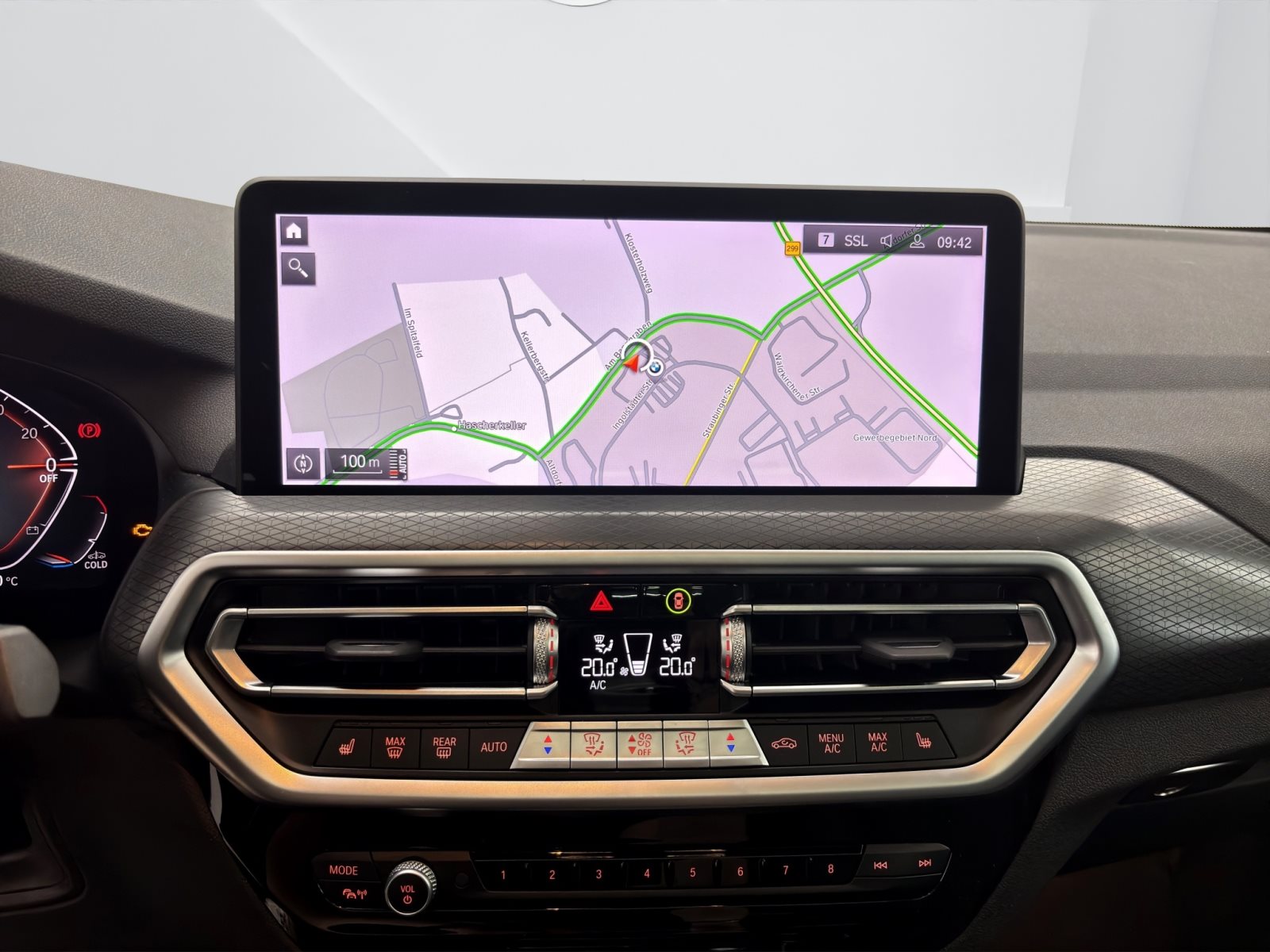 Fahrzeugabbildung BMW X4 xDrive30d [M Sport, Laser, HUD, RFK, AHK]