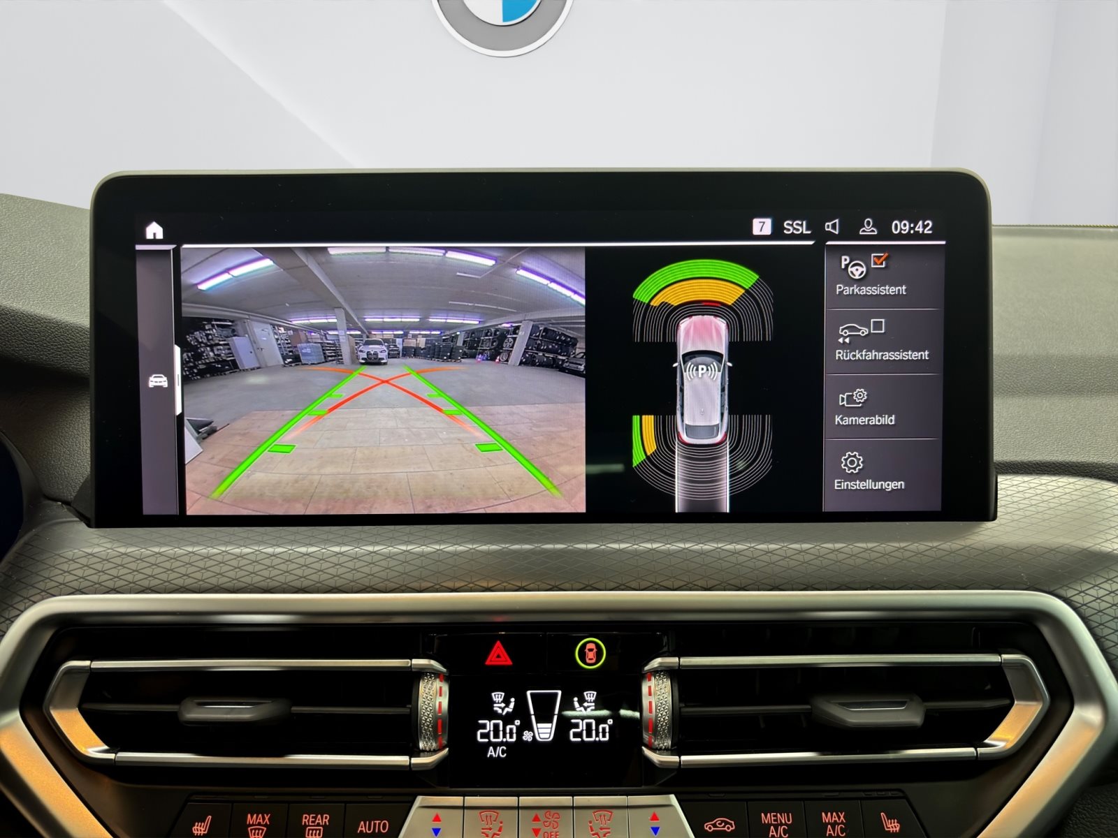 Fahrzeugabbildung BMW X4 xDrive30d [M Sport, Laser, HUD, RFK, AHK]