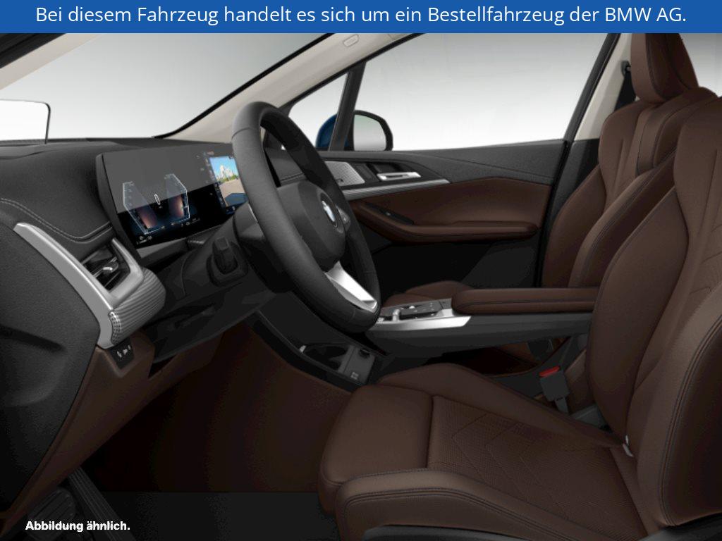 Fahrzeugabbildung BMW 218i Active Tourer