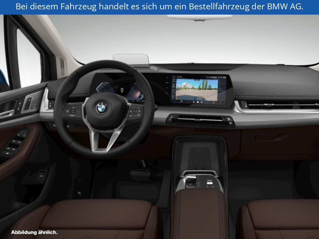 Fahrzeugabbildung BMW 218i Active Tourer