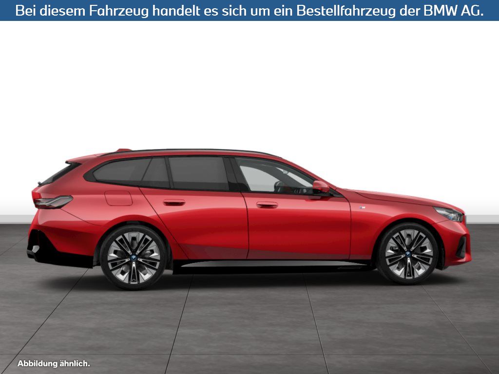 Fahrzeugabbildung BMW i5 eDrive40 Touring