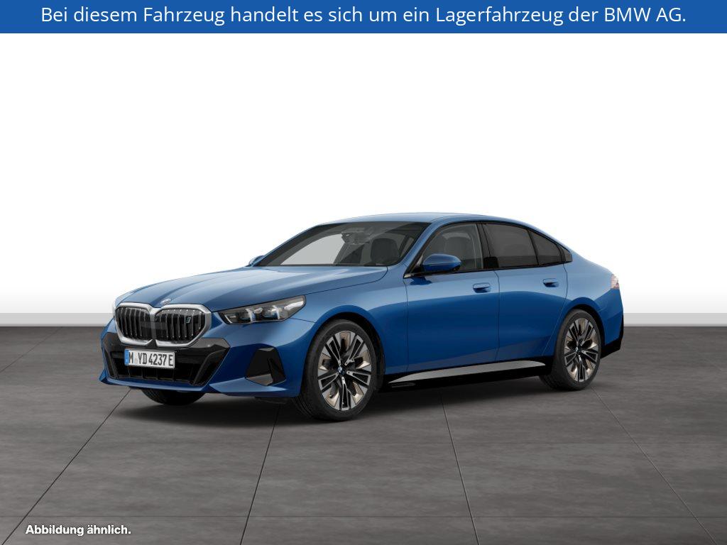 BMW i5 xDrive40