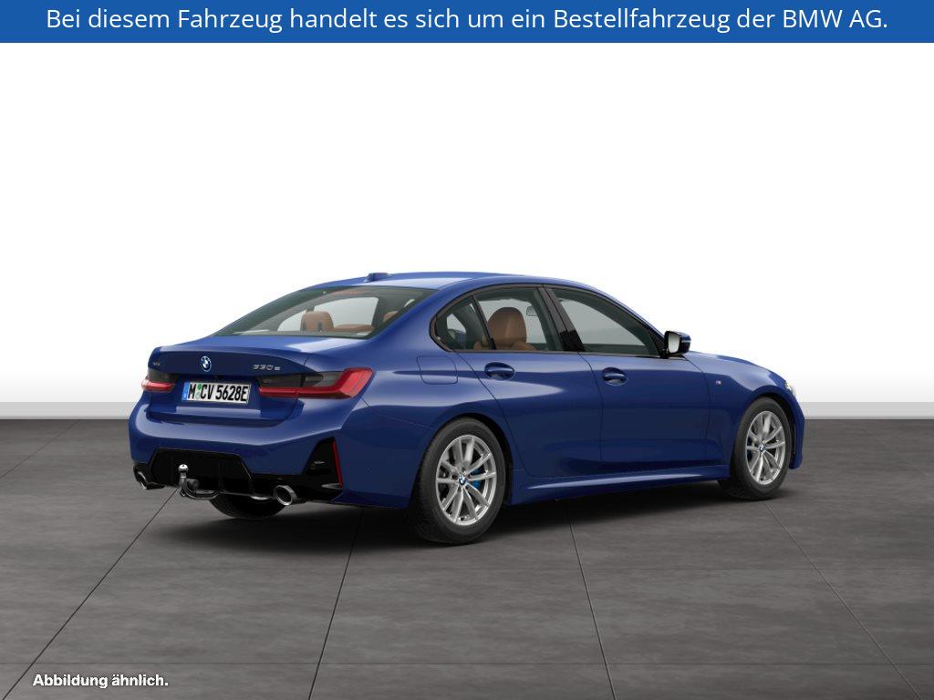 Fahrzeugabbildung BMW 330e xDrive Limousine