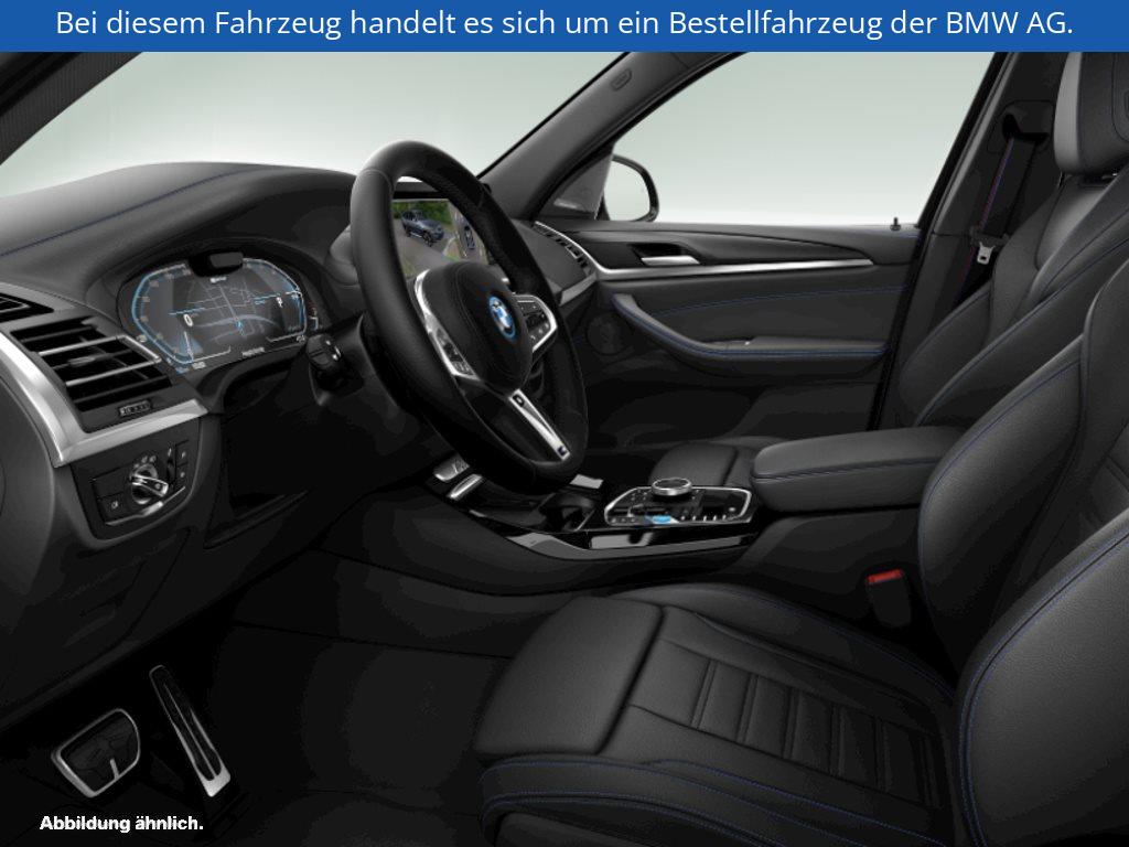 Fahrzeugabbildung BMW iX3 M Sport