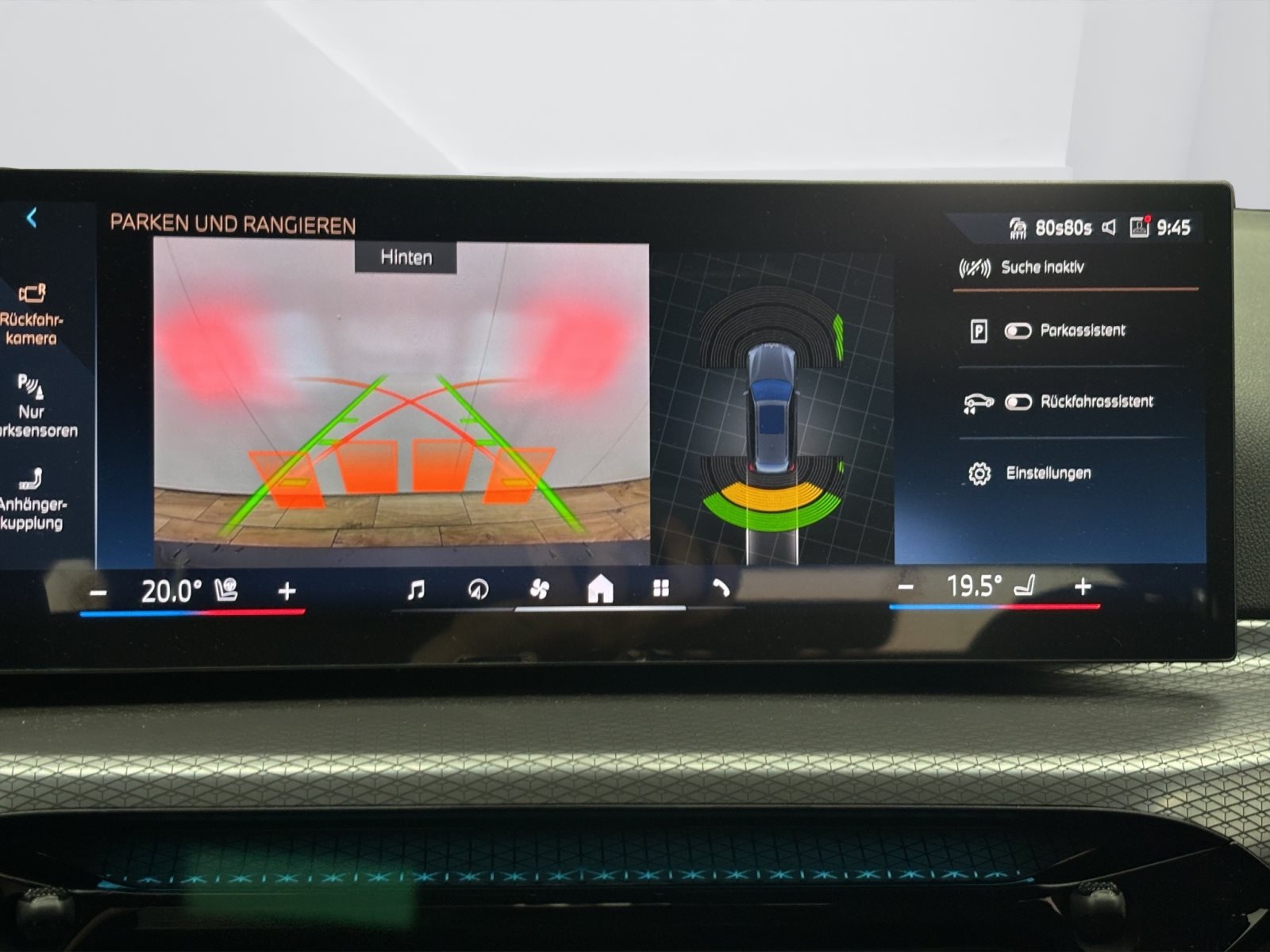 Fahrzeugabbildung BMW 330e Touring [M Sport, AHK, ACC, RFK, 19 LMR]