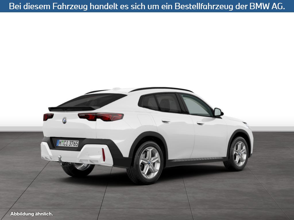 Fahrzeugabbildung BMW X2 sDrive18d