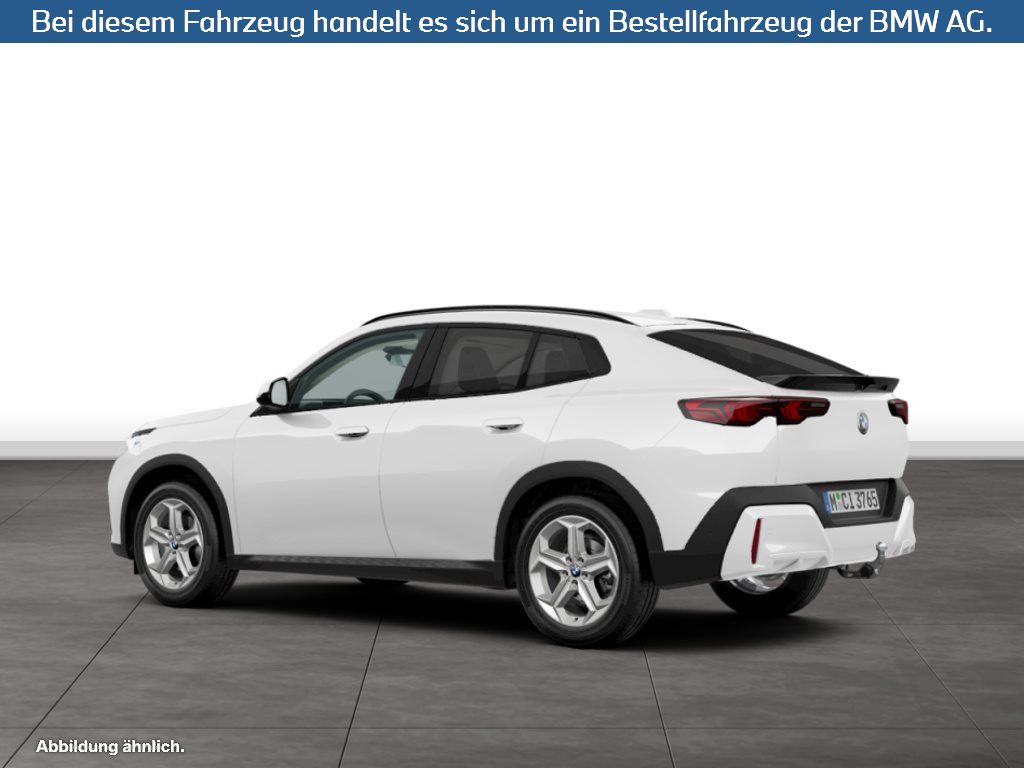 Fahrzeugabbildung BMW X2 sDrive18d