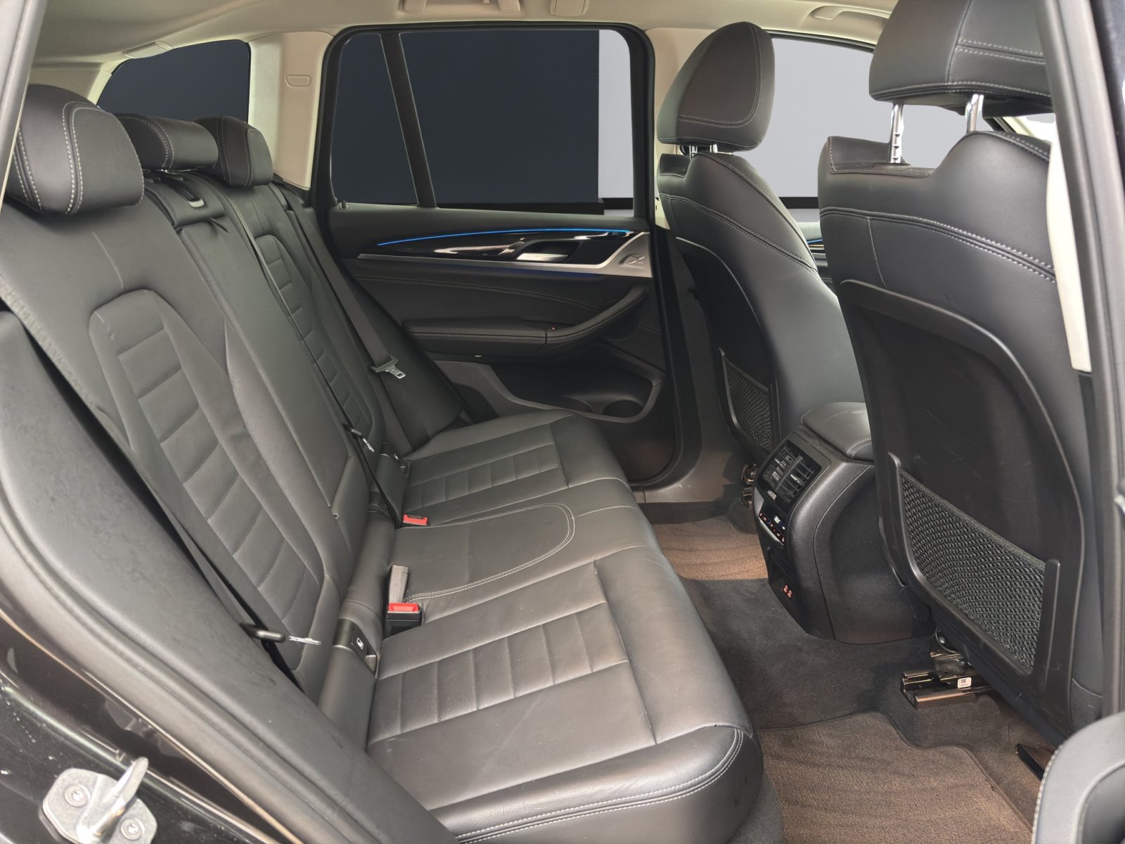 Fahrzeugabbildung BMW X3 xDrive30e [xLine, LED, HUD, AHK, RFK, HiFi]