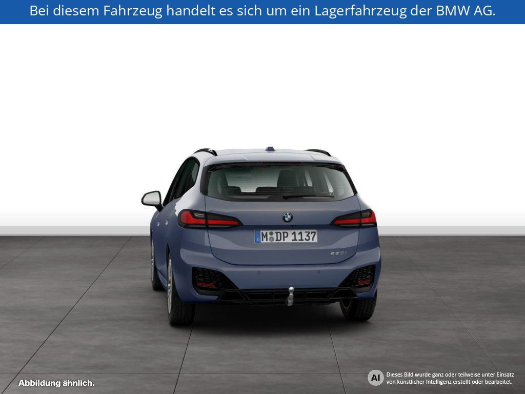 Fahrzeugabbildung BMW 220i Active Tourer