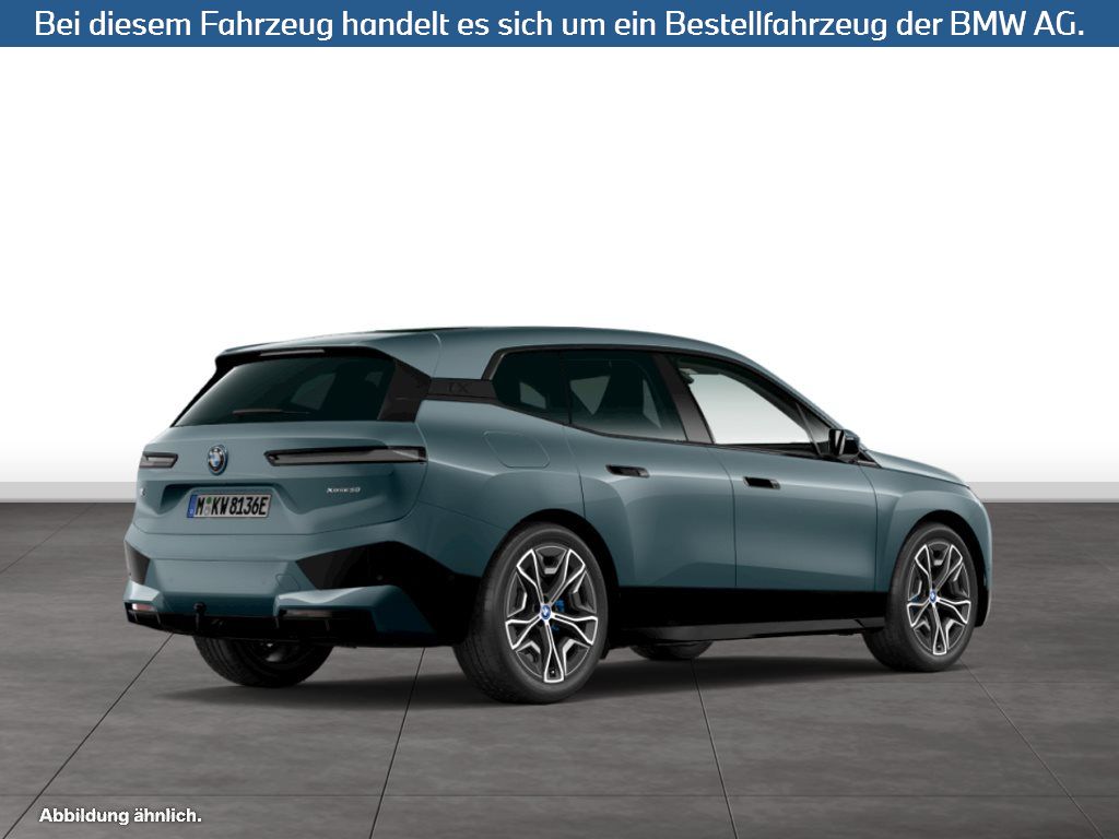 Fahrzeugabbildung BMW iX xDrive50