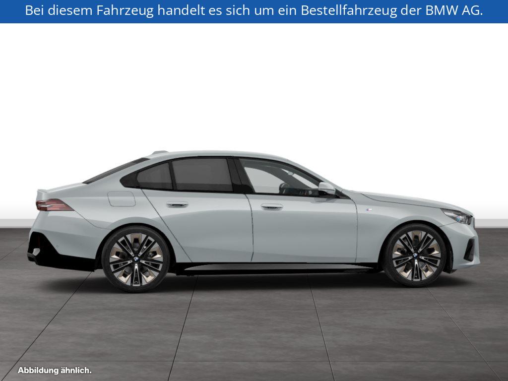 Fahrzeugabbildung BMW 520i Limousine