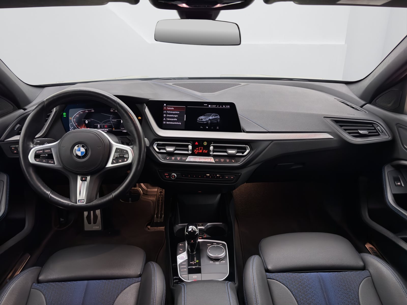 Fahrzeugabbildung BMW 118i 5-Türer Aut [M Sport, LC Prof, LED, SHZ, PDC]