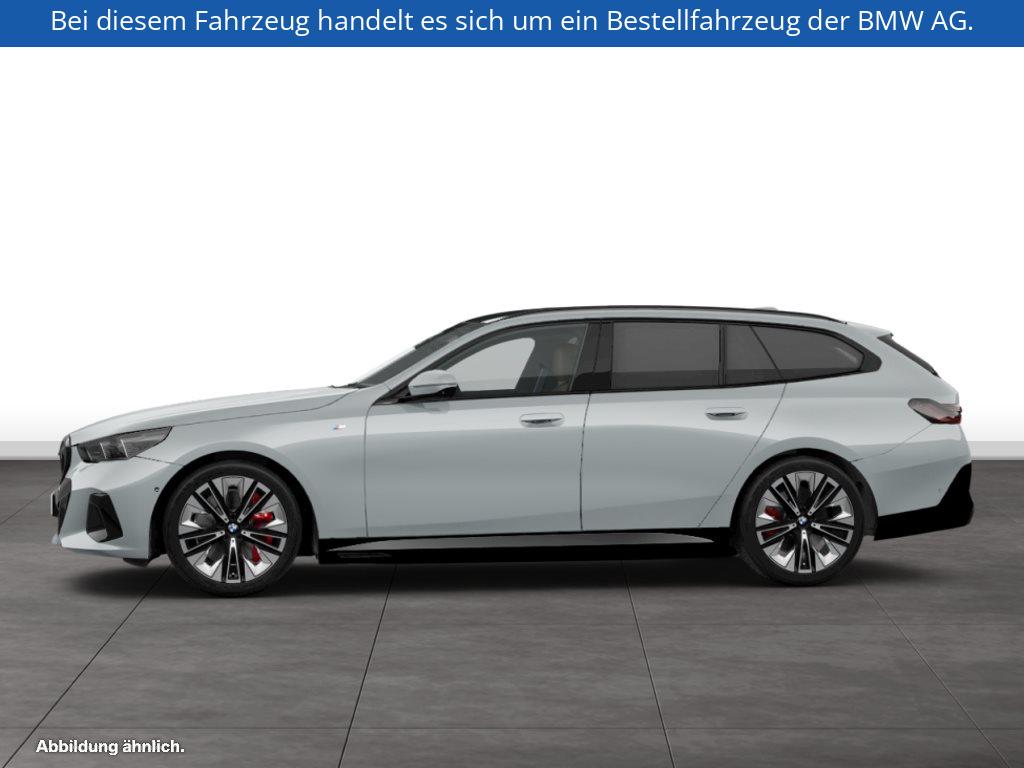 Fahrzeugabbildung BMW i5 eDrive40 Touring