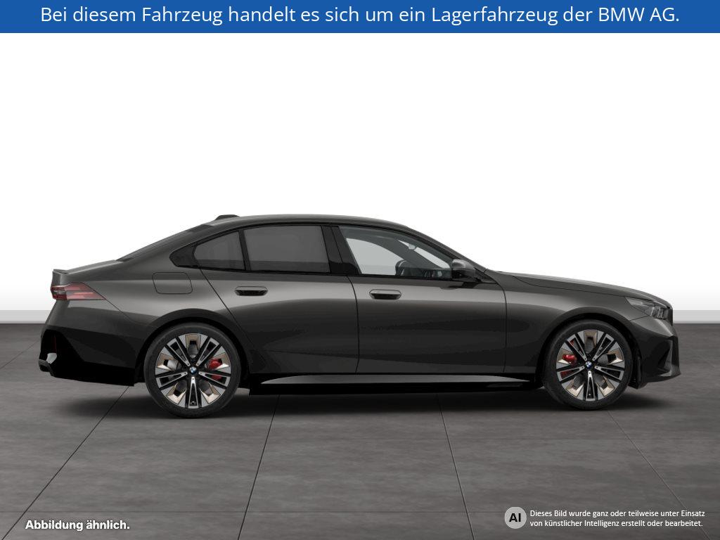 Fahrzeugabbildung BMW 550e xDrive Limousine