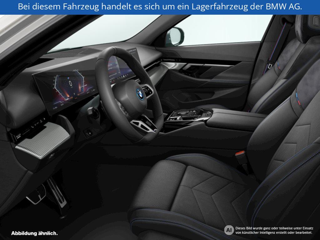 Fahrzeugabbildung BMW i5 xDrive40