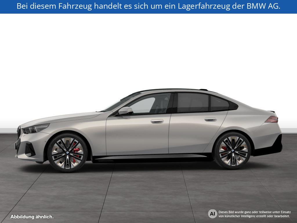 Fahrzeugabbildung BMW i5 xDrive40