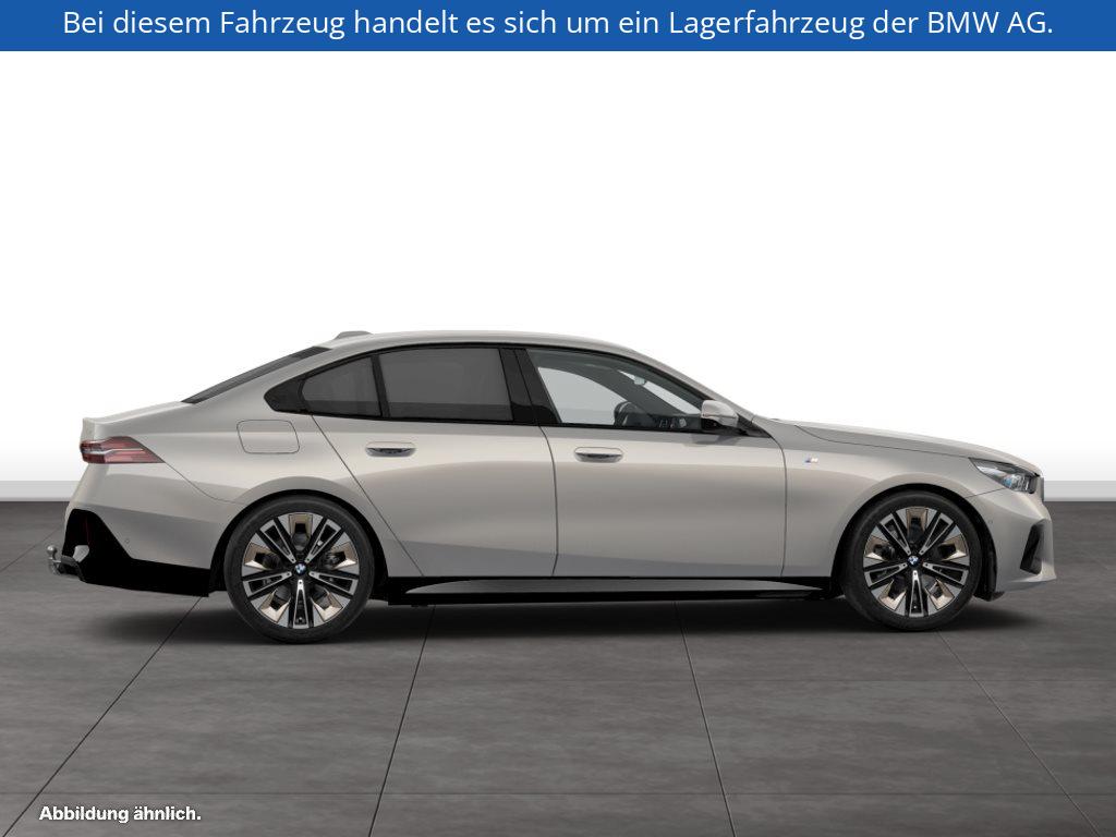 Fahrzeugabbildung BMW 520i Limousine