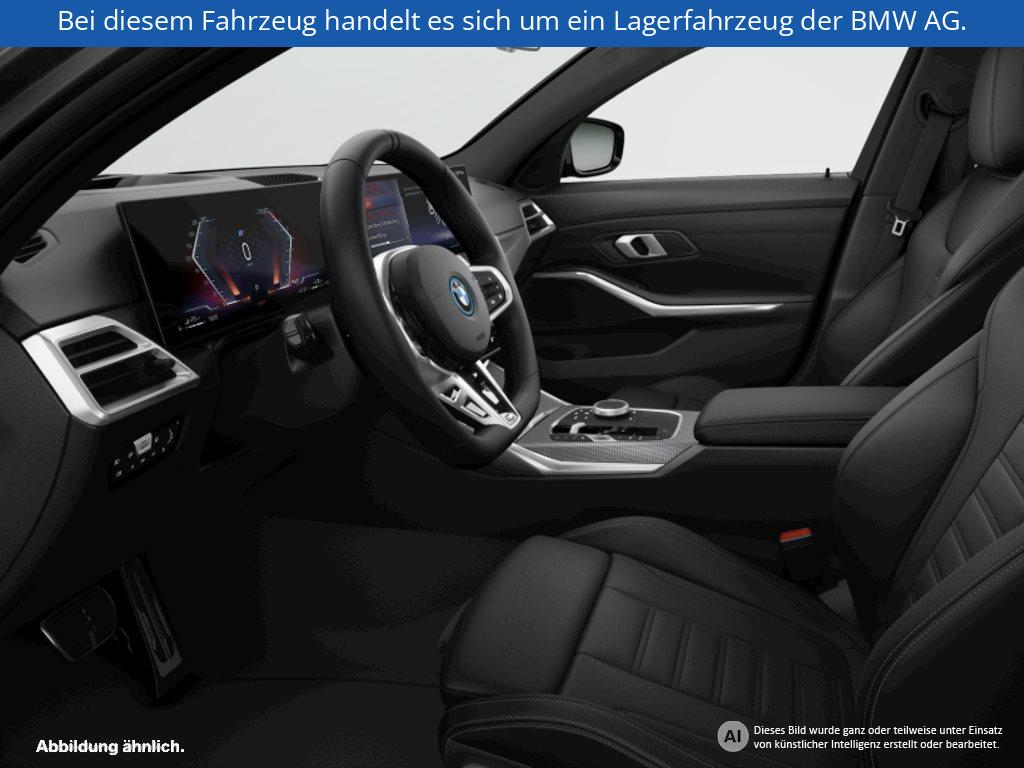 Fahrzeugabbildung BMW 330e xDrive Touring