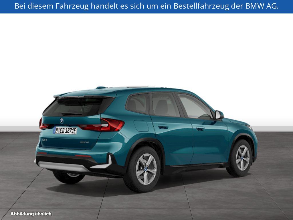 Fahrzeugabbildung BMW iX1 xDrive30