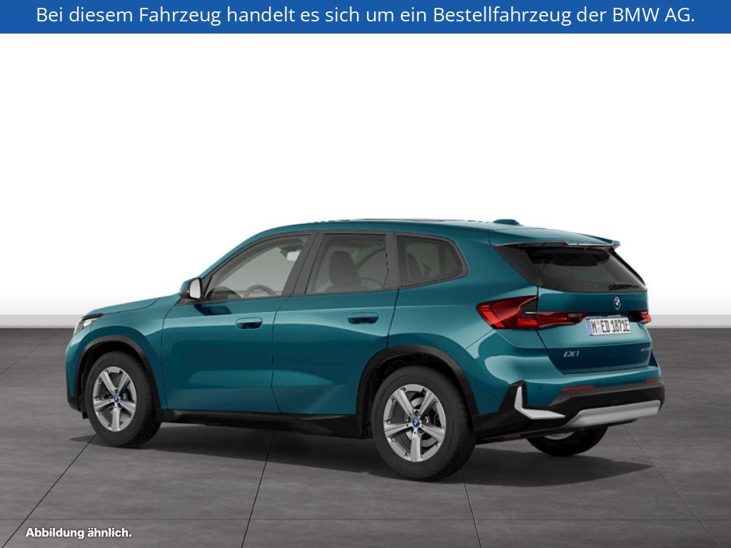 Fahrzeugabbildung BMW iX1 xDrive30