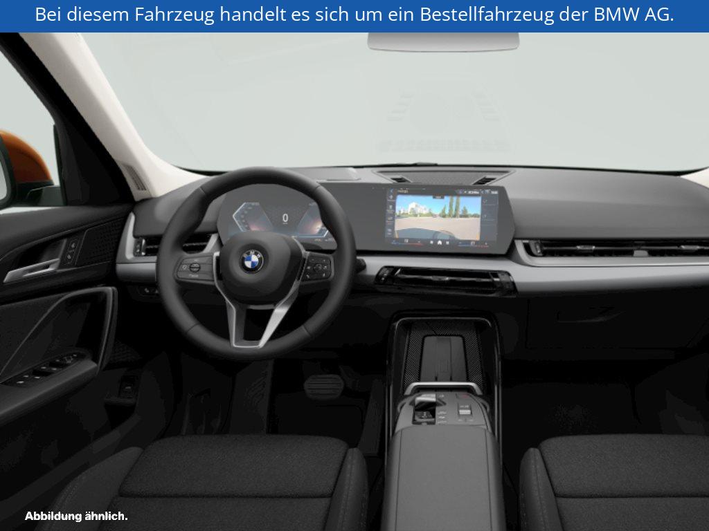 Fahrzeugabbildung BMW X1 sDrive20i