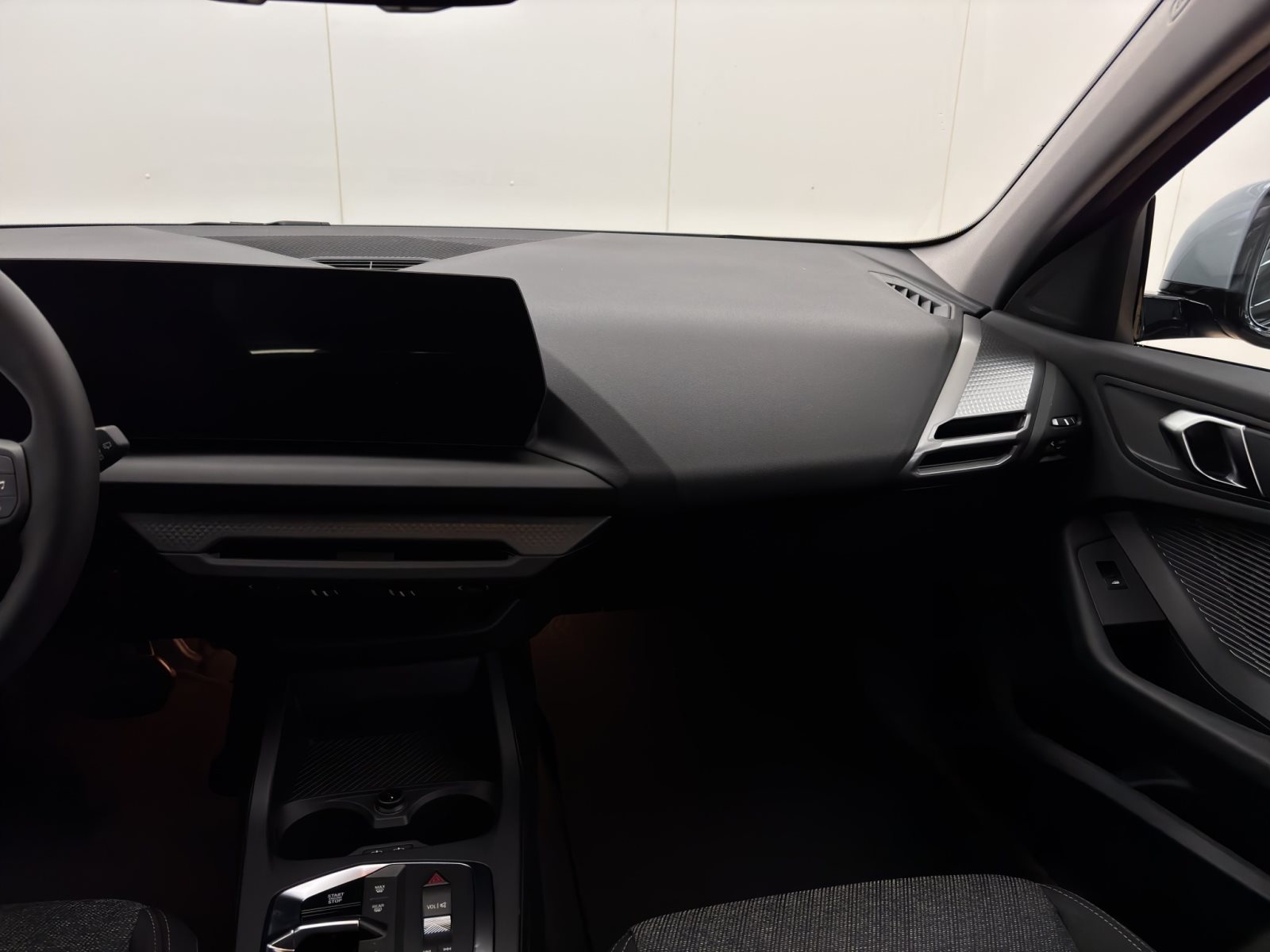 Fahrzeugabbildung BMW 120 [M Sport, Navi, 18 LMR, RFK, SHZ, LED]